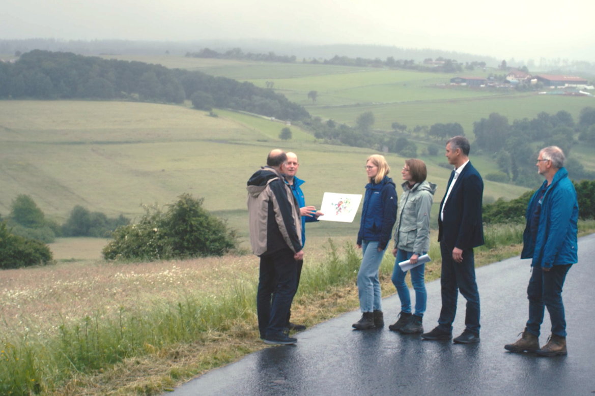 Szene aus dem Imagefilm: Geschäftsstelle und Vorstand LPV im Gespräch